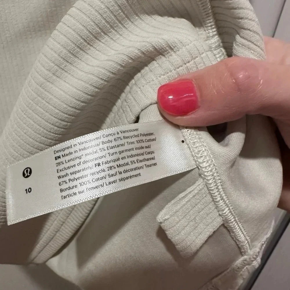 SOLD-Lululemon Ribbed Softstreme Cropped Tank Top - Picture 4 of 4